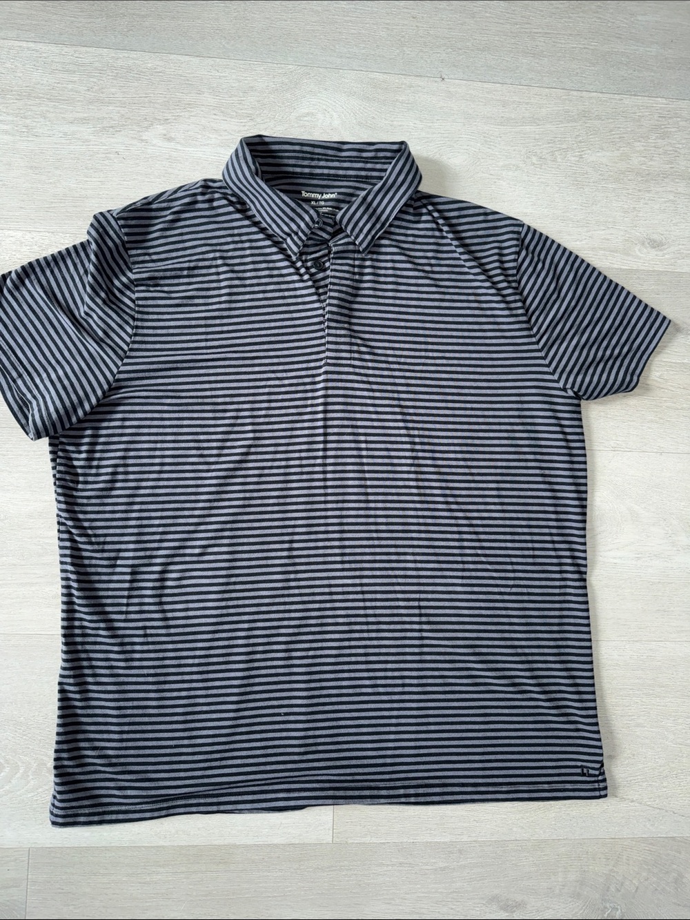 Tommy Bahama Navy & Gray Thin-Strip Polo